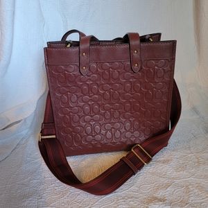 COACH Field Tote In Signature Leather Burgundy